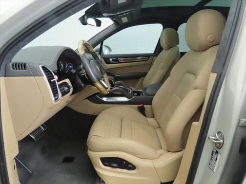 2022 Porsche Cayenne Turbo