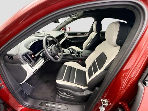 2025 Porsche Cayenne Turbo