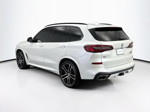 2023 BMW X5 M50i