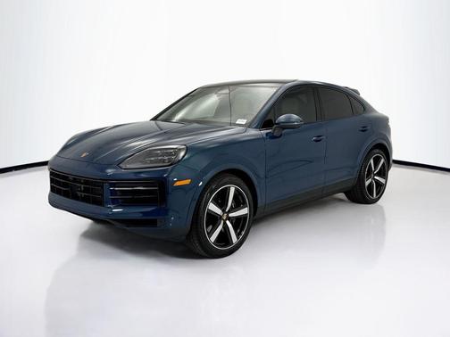 Montego Blue Metallic 2026 Porsche Cayenne Cayenne