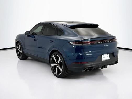 Montego Blue Metallic 2026 Porsche Cayenne Cayenne