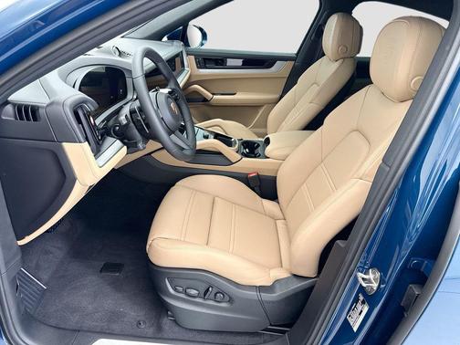 Montego Blue Metallic 2026 Porsche Cayenne Cayenne