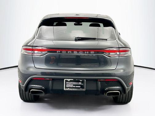 2025 Porsche Macan 