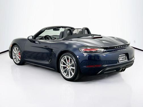Chalk 2019 Porsche 718 Boxster S