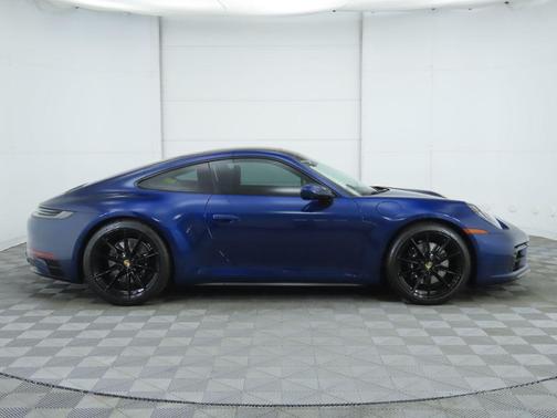 2022 Porsche 911 Carrera S
