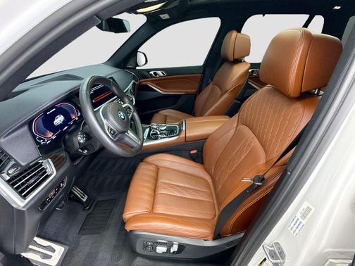 2023 BMW X5 M50i