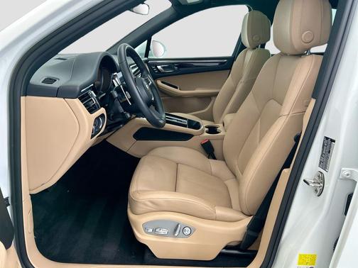 White 2025 Porsche Macan Macan