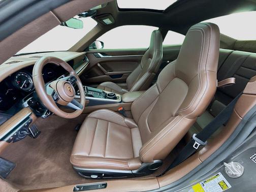 2024 Porsche 911 Carrera 4S