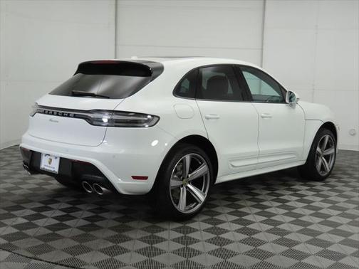 2024 Porsche Macan Base