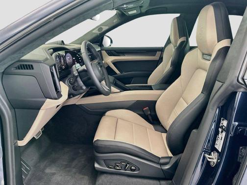 Algarve Blue Metallic 2026 Porsche Cayenne Turbo Electric