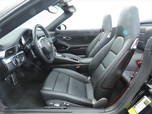 2014 Porsche 911 Carrera 4S Cabriolet