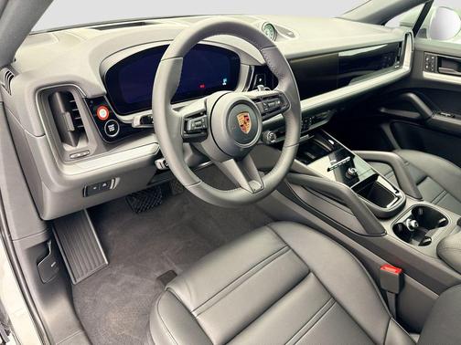 Chalk 2026 Porsche Cayenne Cayenne