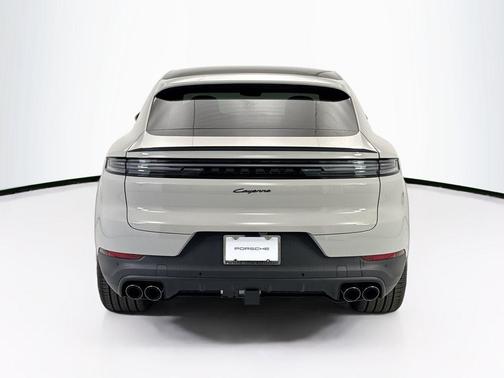 Chalk 2026 Porsche Cayenne Cayenne