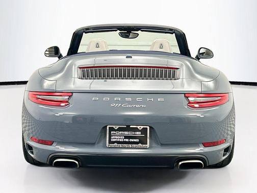2017 Porsche 911 Carrera