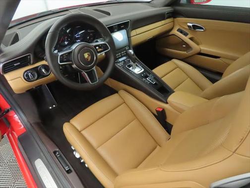 2019 Porsche 911 Carrera