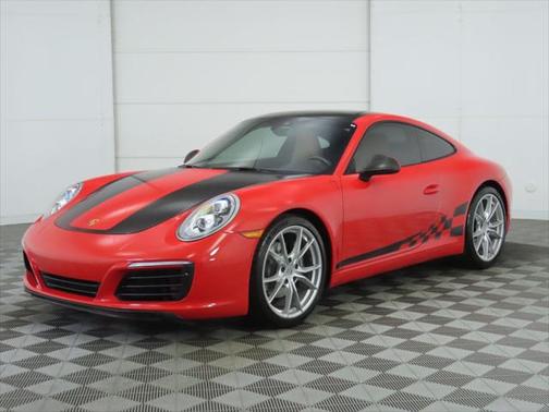 2019 Porsche 911 Carrera