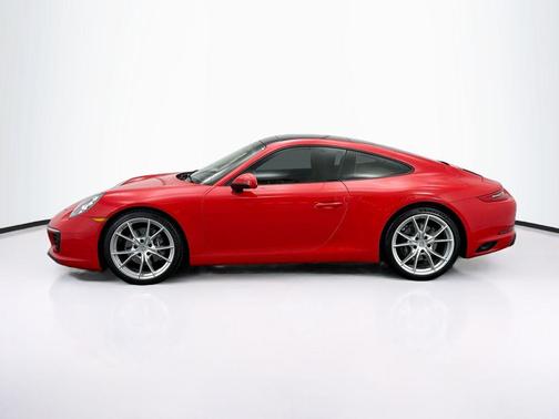 2019 Porsche 911 Carrera