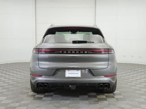 2025 Porsche Cayenne Cayenne
