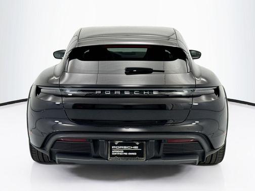 2022 Porsche Taycan 4