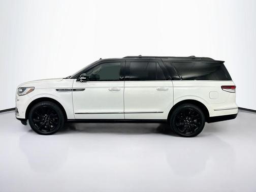 2023 Lincoln Navigator Black Label