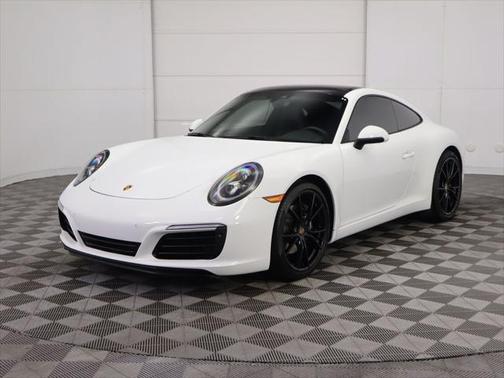 2019 Porsche 911 Carrera