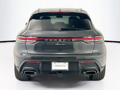 Volcano Grey Metallic 2026 Porsche Macan Macan