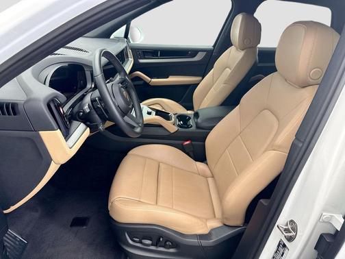 2025 Porsche Cayenne Cayenne