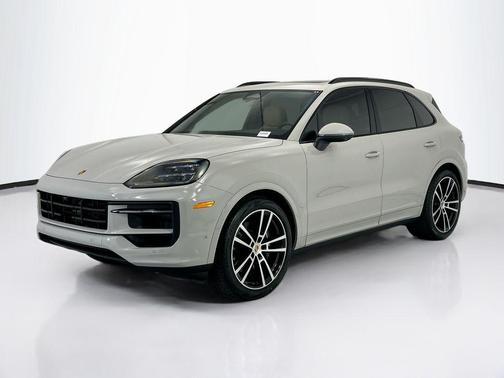 Chalk 2026 Porsche Cayenne Cayenne