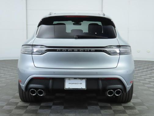 2025 Porsche Macan T