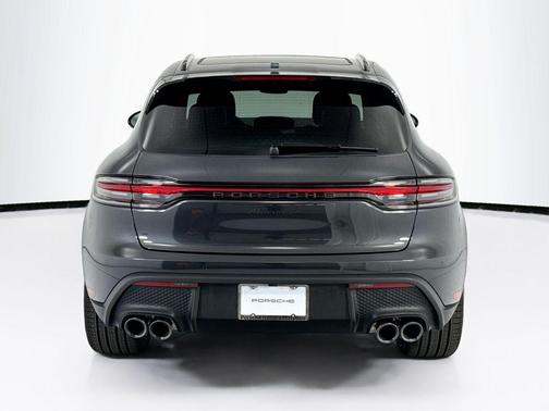 Volcano Grey Metallic 2026 Porsche Macan Macan