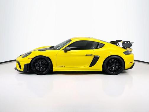 2025 Porsche 718 Cayman GT4 RS