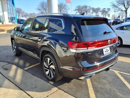 2025 Volkswagen Atlas 2.0T SEL