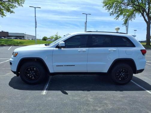 2020 Jeep Grand Cherokee Laredo