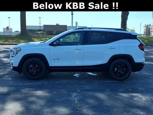2023 GMC Terrain AWD AT4
