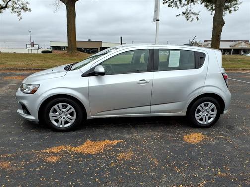 2020 Chevrolet Sonic FWD Hatchback 1FL 5-Door