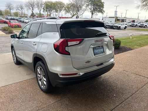 2022 GMC Terrain SLT