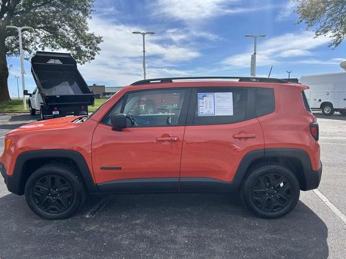 Omaha Orange Clearcoat 2019 Jeep Renegade Upland