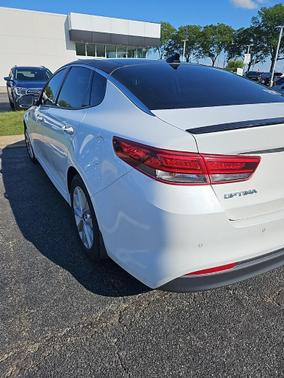 2018 Kia Optima S