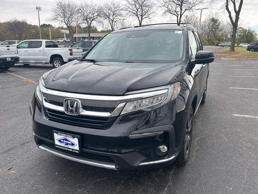2019 Honda Pilot Touring 8-Passenger