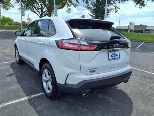 2020 Ford Edge SE