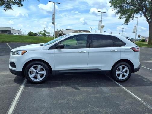 2020 Ford Edge SE