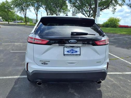 2020 Ford Edge SE