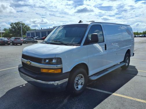2022 Chevrolet Express 2500 RWD 2500 Regular Wheelbase WT