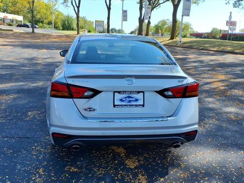 2021 Nissan Altima SR FWD