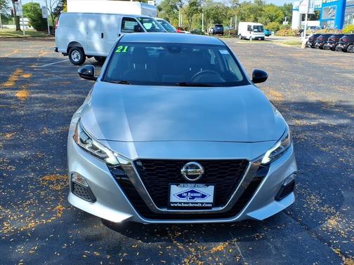 2021 Nissan Altima SR FWD