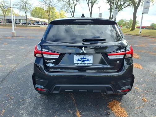 2020 Mitsubishi Outlander Sport SE
