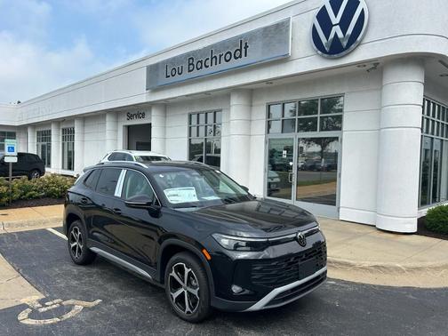 Platinum Gray Metallic 2026 Volkswagen Tiguan 2.0T S