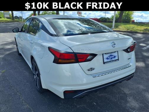 2021 Nissan Altima SR VC-Turbo FWD