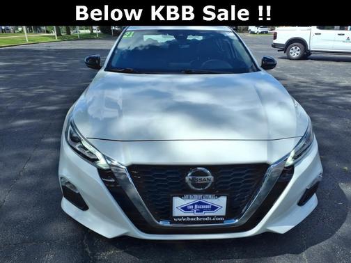 2021 Nissan Altima SR VC-Turbo FWD