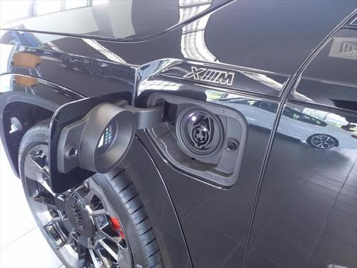 2023 BMW XM Base